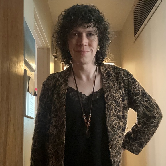 Meet your Posher, Téa - Picture 2 of 2